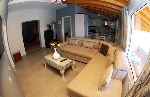 Kodrra Apartment | Hotel Vila Alvin & Apartments