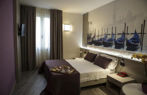 Desenzano del Garda City Centre Hotel | Hotel Vittorio
