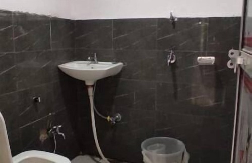 Ukhimath Hotel | Hotel Vivek Guptkashi