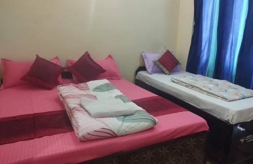 Rajgarhi Hotel | Hotel Vivek Palace and Restaurant