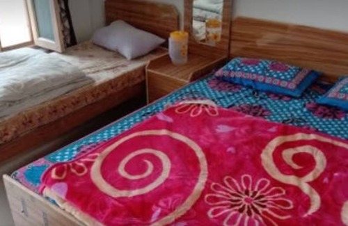 Rajgarhi Hotel | Hotel Vivek Palace and Restaurant