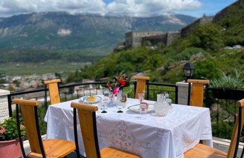 Gjirokaster House | Hotel with Castle View