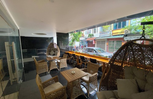 Cong Vi Hotel | HOTEL YAH HANOI