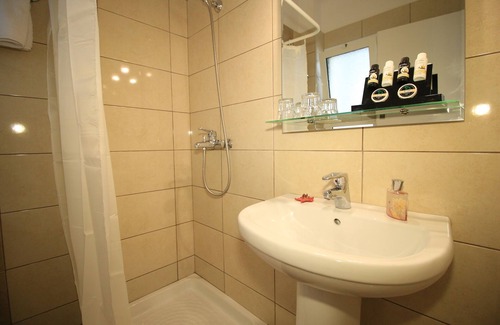 Ipsos Hotel | Hotel Yannis Corfu