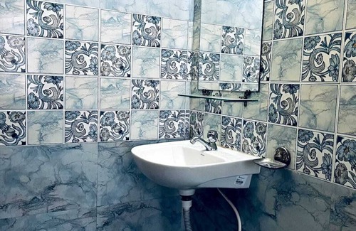 New Town House | Hotel Yellow Rose
