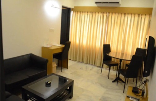 Alkapuri Hotel | Hotel Yuvraj