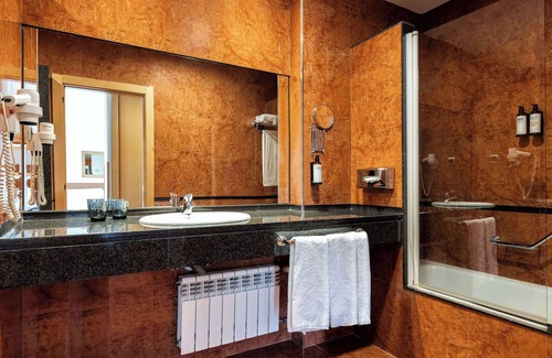 Leon Hotel | Hotel Zentral Leon Camino