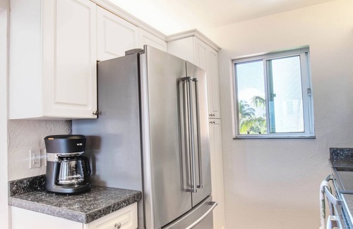 Kihei Condo | Hotel-zoned! Oceanview Penthouse - Menehune Shores 601