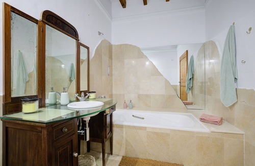 Petra Bed & Breakfast | Hotelet Ca'n Oms Chopin by Rentallorca