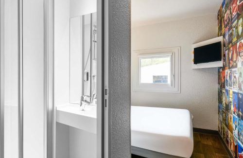 9th Arrondissement Opéra Hotel | HotelF1 Paris Saint Ouen Marché Aux Puces