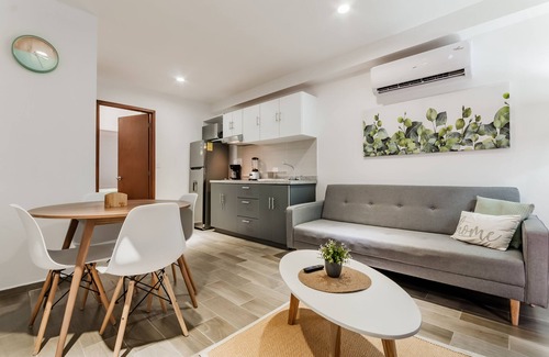 Zona Hotelera Apartment | HotelZone L17 Beach Access