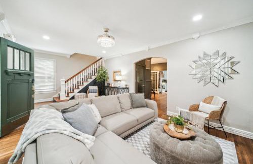 Downtown Tulsa House | Hottub, Pool Table, Basketball, Firepit, Sleeps 8