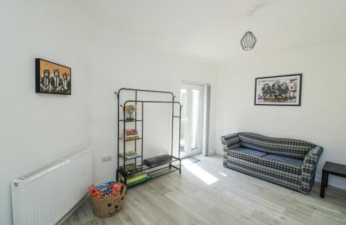 Saint John House | Hougoumont Cottage