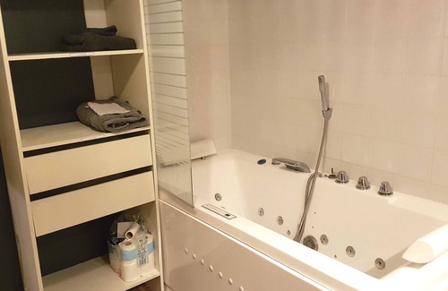 La Teste-de-Buch Bed & Breakfast | House 130 m² hyper center La Teste de Buch with 3 bedrooms for rent