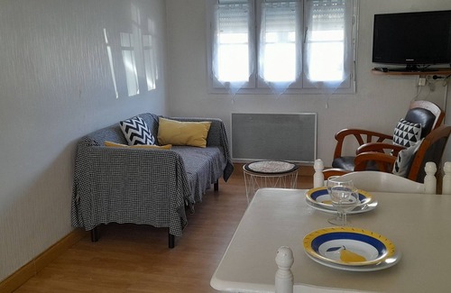 Camaret-sur-Mer House | House center Camaret. Everything within walking distance. 2 bedrooms. 2 x 160 cm beds.