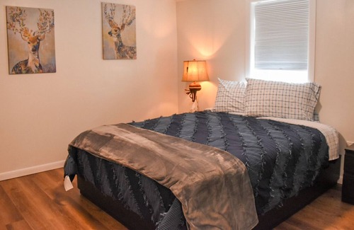 Devils Lake House | House close to town and lake