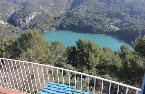 Le Revest-les-Eaux House | House f5 village provençal, pisc, 15min plage, calme, vue splend lac