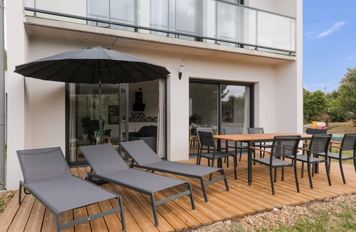 Le Tour-du-Parc Ski Chalet | House for 8 - 300m from Rouvran beach