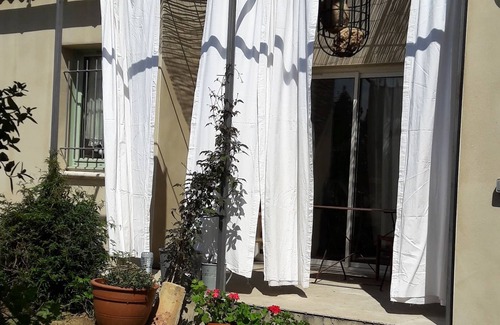 Saint-Maximin House | House