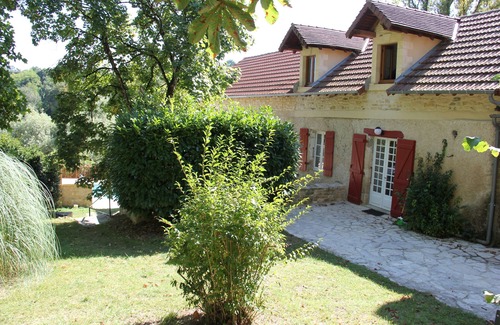 Thenon House | House
