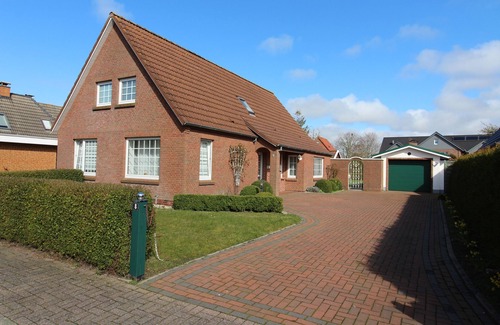Norden Condo | House half "An`t Waterkant" wonderfully quiet and yet centrally located