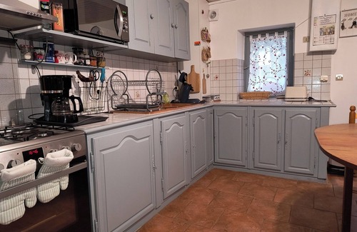Rosnay House | House in a hamlet. Near the Mareuillais vineyards, chateau de Rosnay