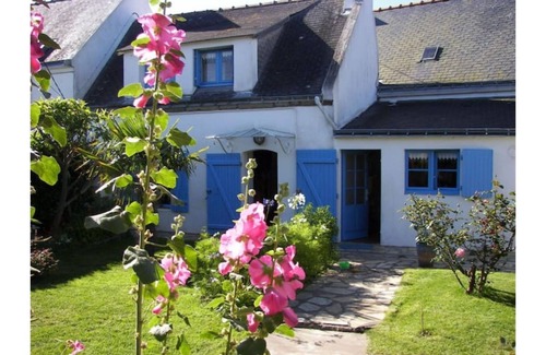 Le Palais House | House in bloom on Belle-Ile