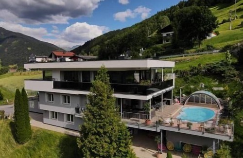 Landeck House | House in Landeck with Private Pool