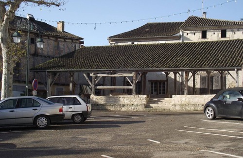 Saint Maurin House | House in Saint-Maurin village of charm and character.