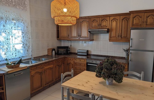 Sanxenxo Ski Chalet | House in Sanxenxo with swimming pool, ideal for families.