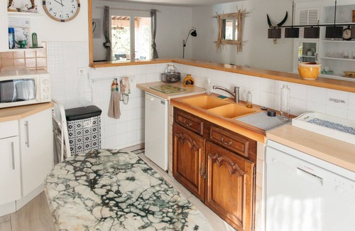 Le Thoronet House | HOUSE IN THE VINEYARDS