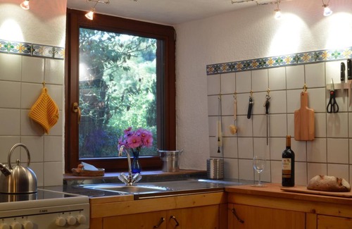 Hunerbach House | House Kaspers - 5-bed cottage, shower and bath/WC, non-smoking