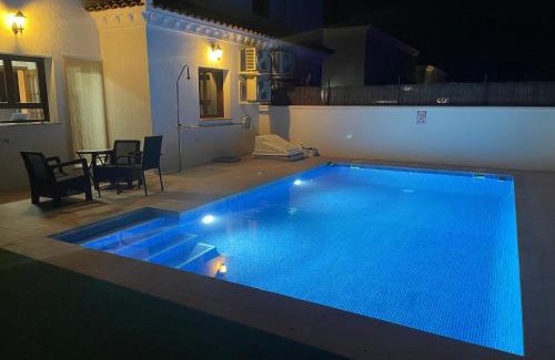 Cuevas Del Almanzora Ski Chalet | House Lago Azul