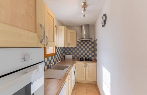 Chambonas House | House 'Les Sources Gîte La Remise' with Shared Pool, Private Terrace and Air Conditioning