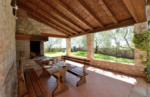 Lasici House | House Mariano