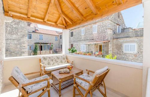 Vrboska House | House Morko