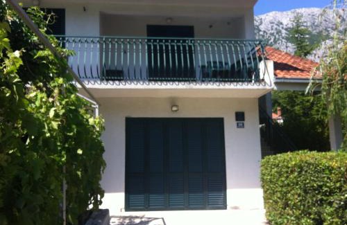 Gata House | House Nada