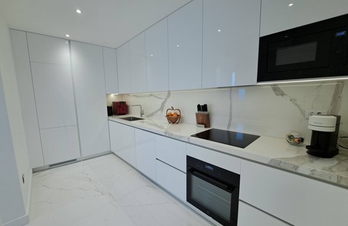 Split Apartment | House Olenta