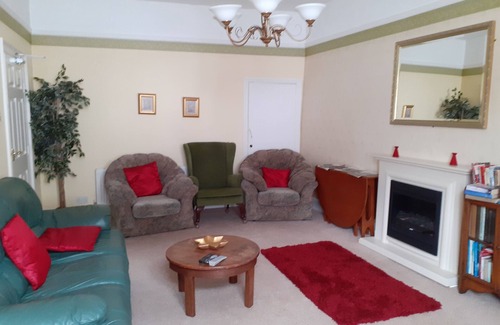 Minehead Apartment | House - Sleeps 6 & Paid off Site Parking Available