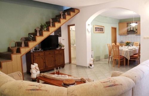 Dol House | House Tončica (10843-K1) - Dol