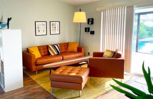 Trafalgar House | House WhiteHaven in Cape Coral