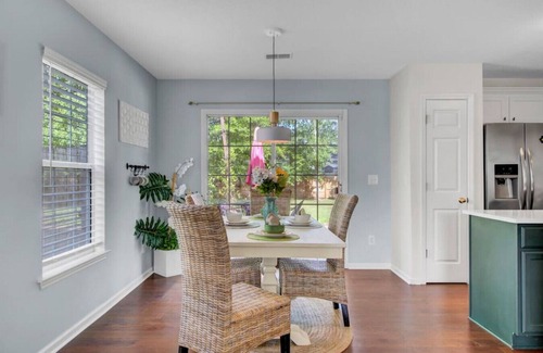 North Charleston House | House with Backyard near the Charleston Naval Base