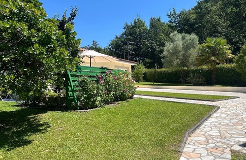 Gaifar House | House with garden