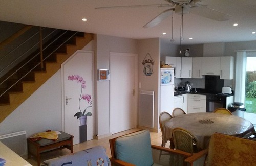 Saint-Jacques House | House with heated pool, all comforts, 500 m from the beach