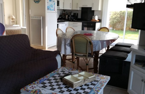 Saint-Jacques House | House with heated pool, all comforts, 500 m from the beach