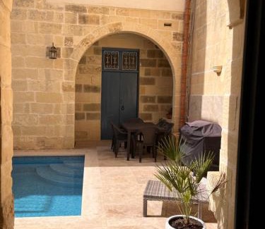 Nadur House | House with pool & jacuzzi for 5 persons