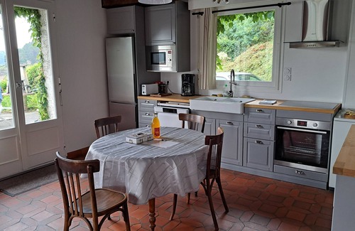 Lezardrieux House | House with sea view, foot in the water