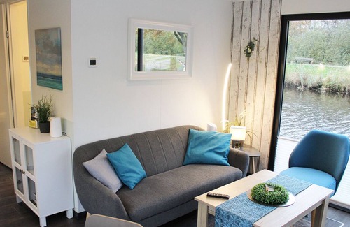 Bad Bederkesa Apartment | Houseboat for 4 guests with 50m² in Bad Bederkesa (174887)