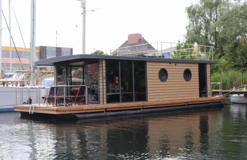 Flensburg Boat Rental | Houseboat Leni, Flensburg