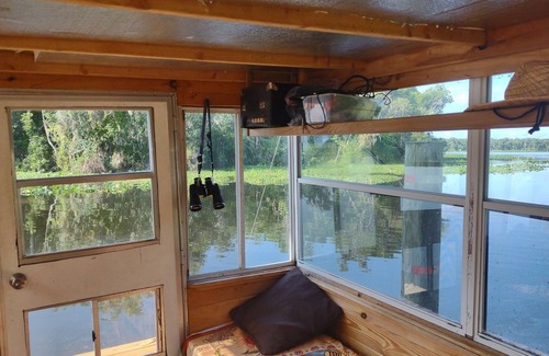 Pierson Boat Rental | Houseboat Shanty on St Johns River Florida